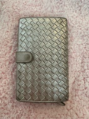 Bottega Veneta Woven Metallic Wallet - Silver
